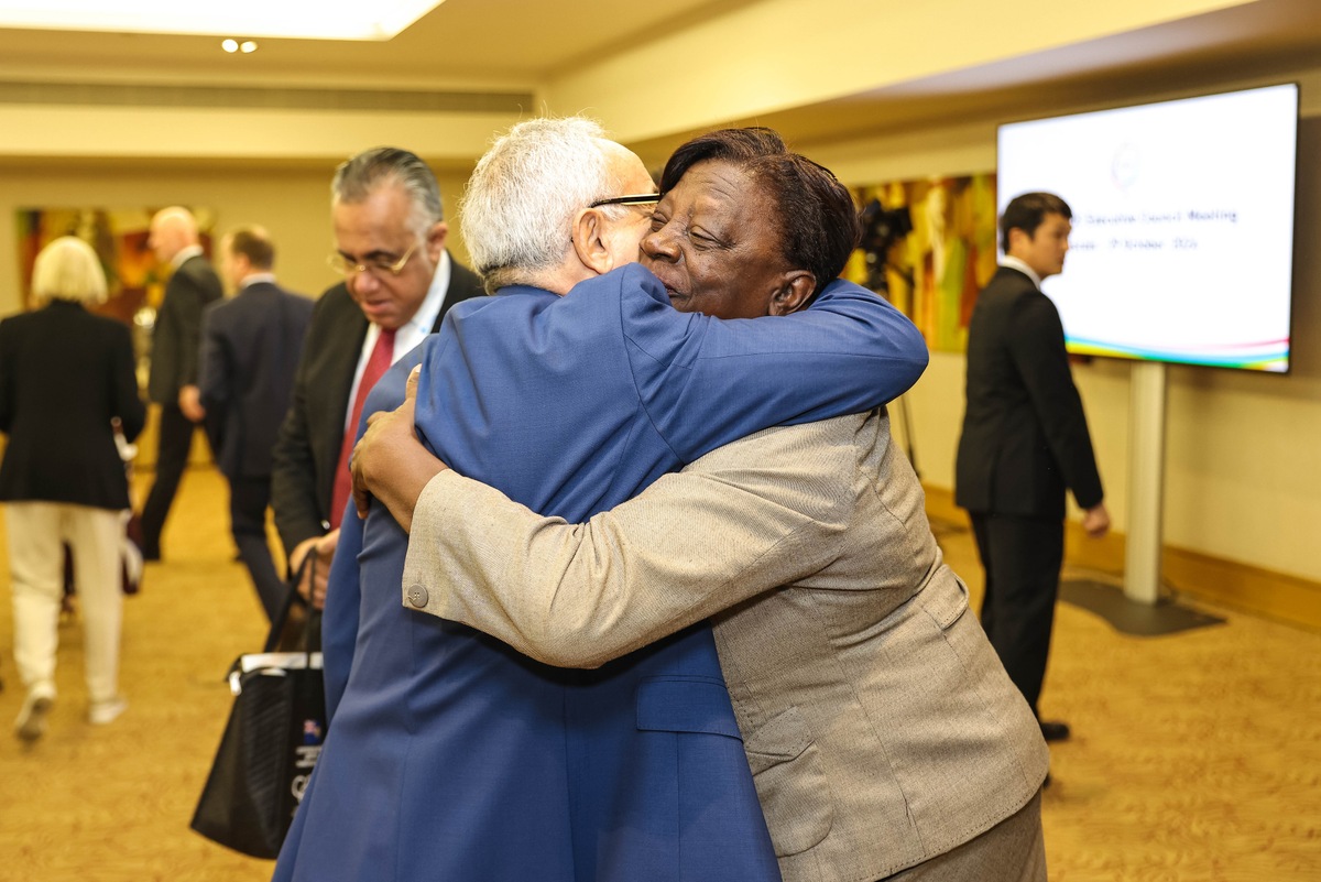 WL_90thECMeeting_2910-1094.jpg