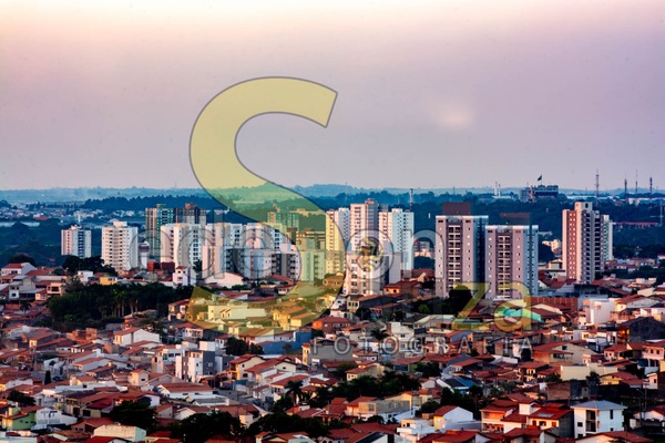 Deslumbrantes vistas do Morro da Mariquinha ao entardecer- Uma jornada visual sobre a beleza de Sorocaba, SP, Brasil, capturada em fotografias aéreas (4 de 18).jpg