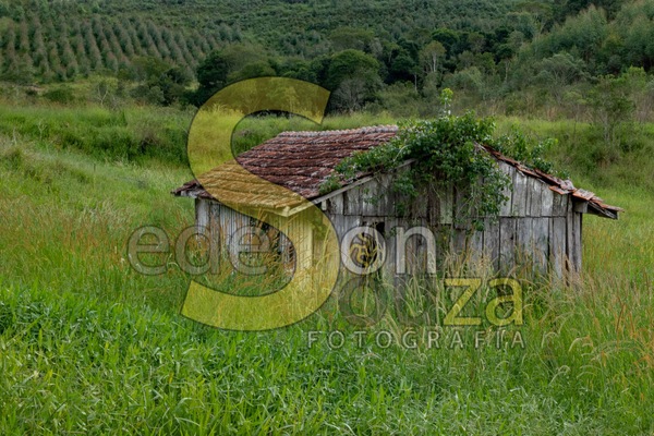 29032024_Vila Élvio- Encanto e Tradição em Piedade, SP Brasil, Um Refúgio de Beleza Natural e Hospitalidade Acolhedora_0011.jpg