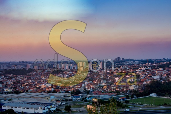 Deslumbrantes vistas do Morro da Mariquinha ao entardecer- Uma jornada visual sobre a beleza de Sorocaba, SP, Brasil, capturada em fotografias aéreas (3 de 18).jpg
