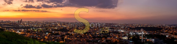 Emblemáticas Vistas Crepusculares do Morro da Mariquinha em Sorocaba, SP, Brasil- Uma Jornada Fotográfica ao Anoitecer (5 de 8).jpg