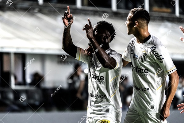 230510_Santos_3x0_Bahia_Brasileirão_foto Dennis Calçada_01 (268)-1.jpg